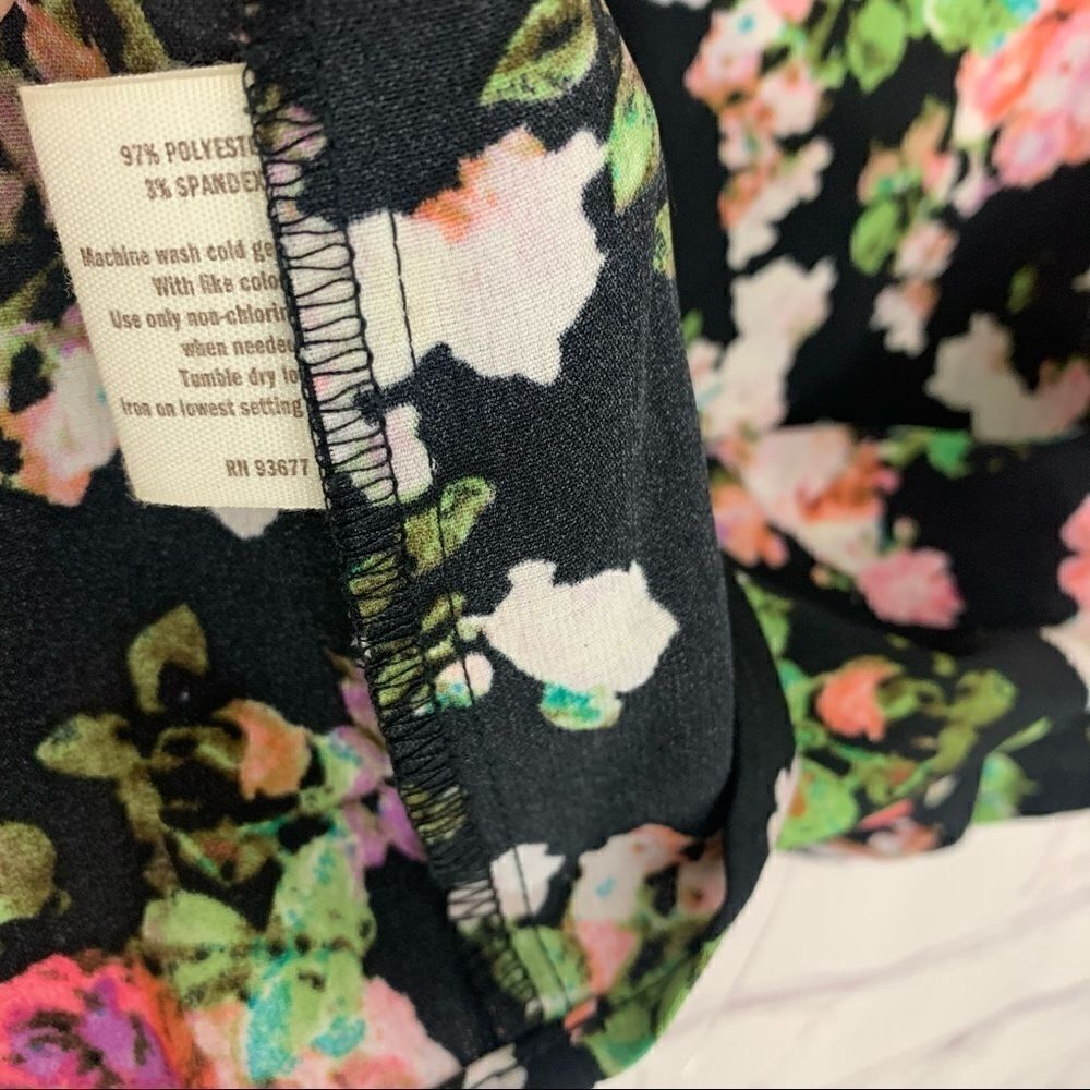 Decree medium top - BNWT!‎ - Picture 5 of 5